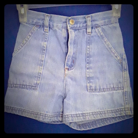 Shorts - Picture 1 of 8